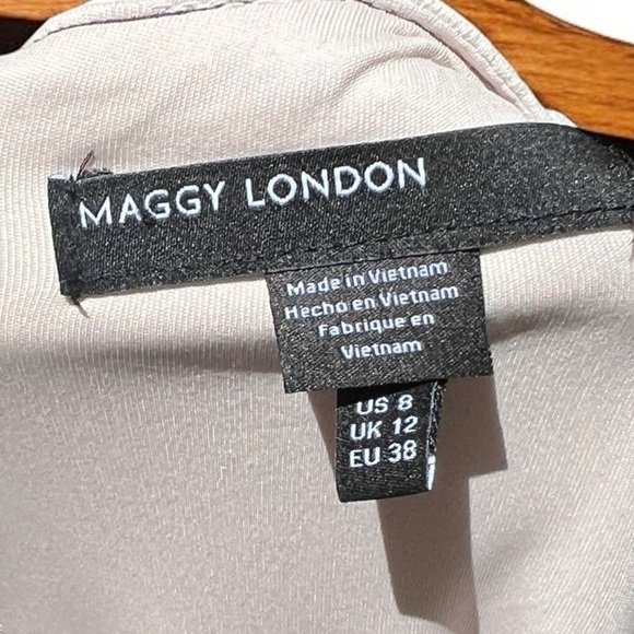 🌻NEW w.tag Maggy London Contrast Stitch Fit & Flare Scuba Crepe Dress Size 8 - Picture 9 of 11